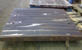 Изготовление плит дробящих к импортным дробилкам (изображение)